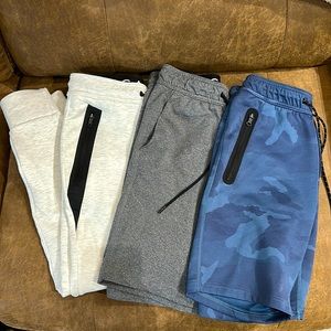 Men’s/ Young Adult American Eagle Joggers + Shorts Bundle size XS
